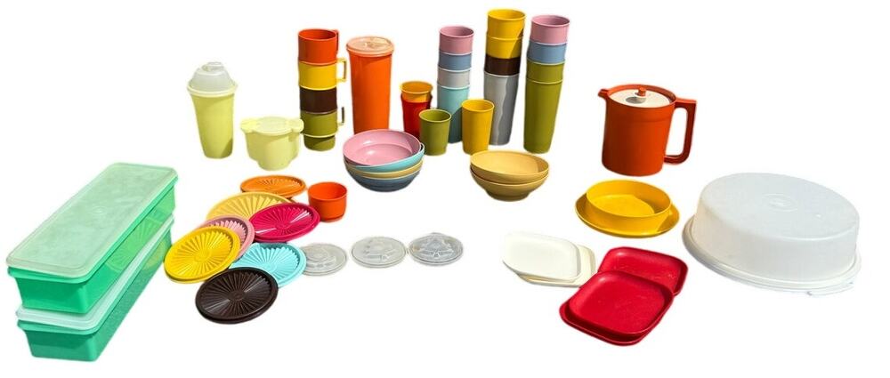 🥤 Vintage Tupperware Lot Cups Bowls Pitchers Plates Lids 60s 70s Retro Kitchen
